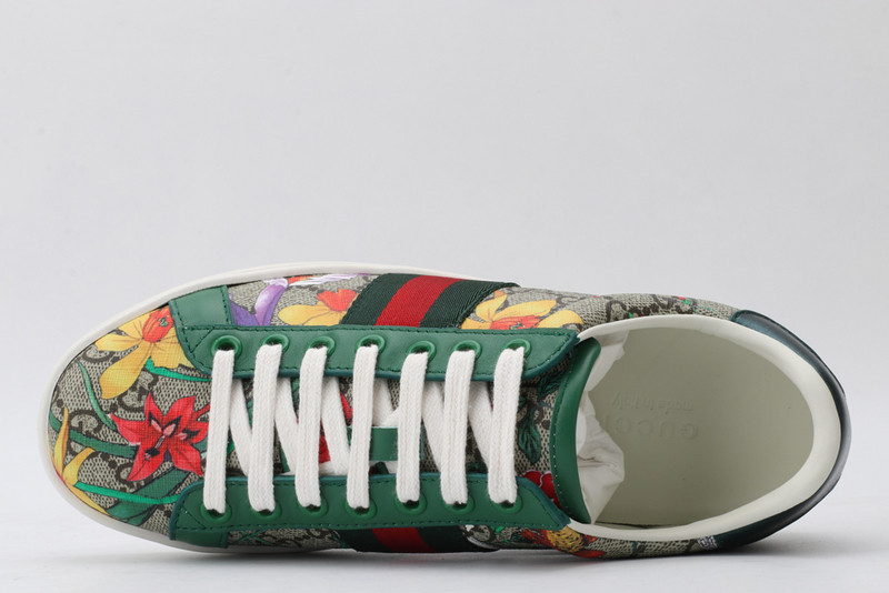 G*u*i sneaker