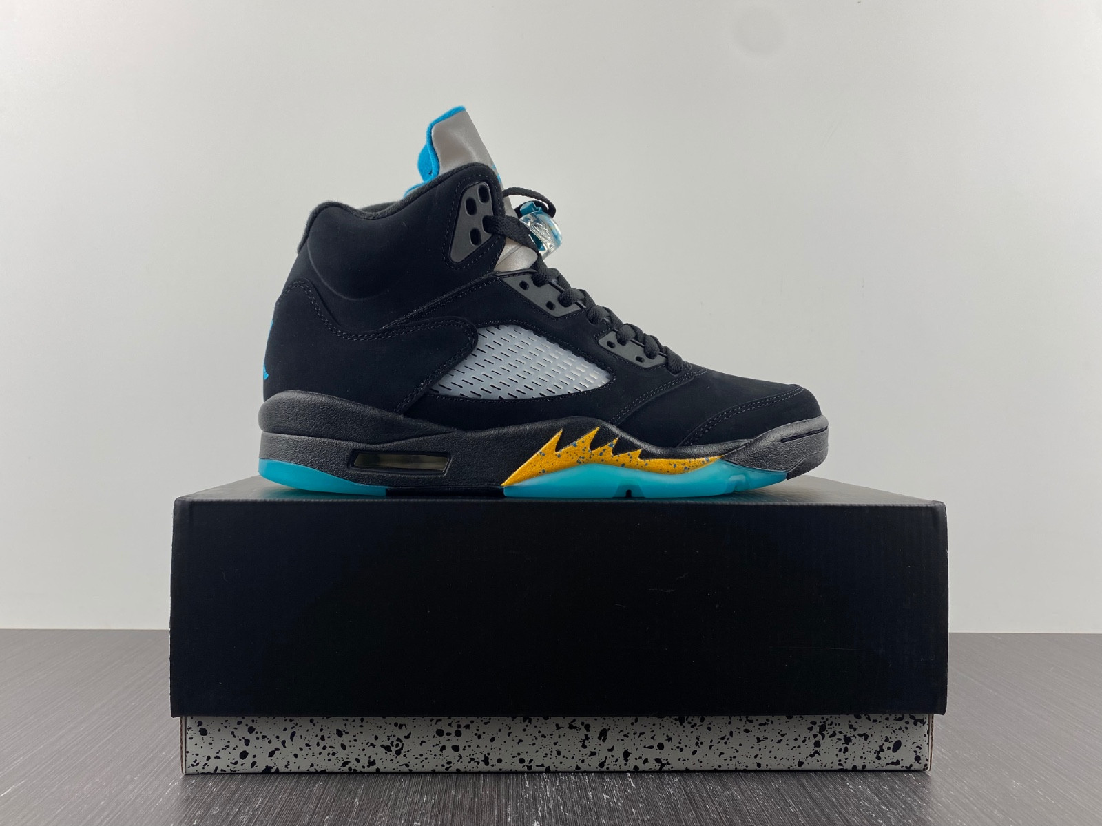 air jordan 5 "aqua" dd0587-047