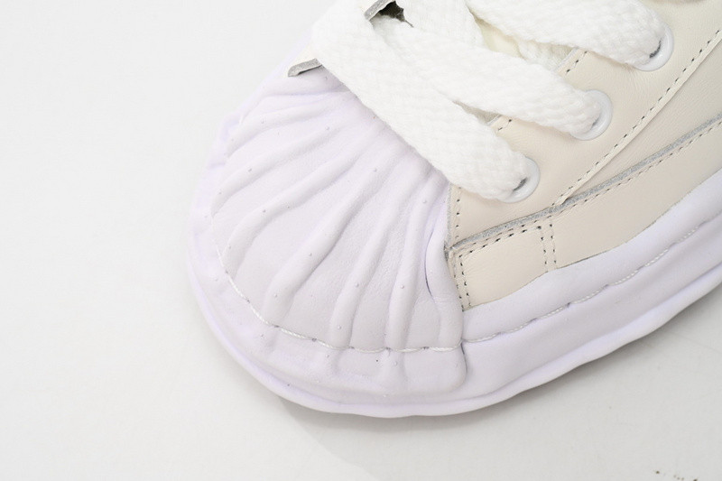 mmy sneaker 0047