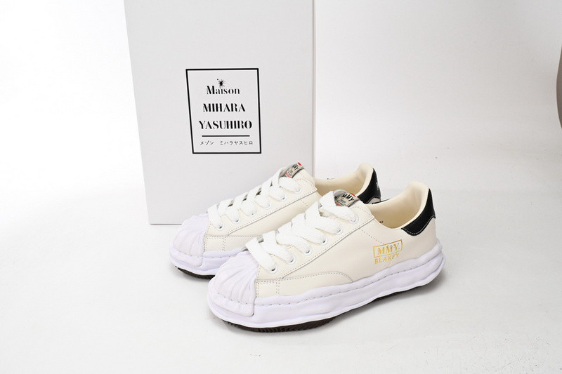 mmy sneaker 0047