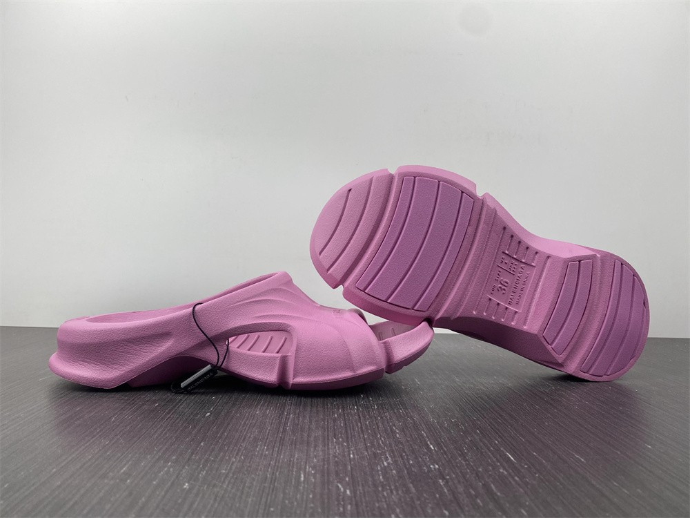 Ba*len*cia*ga mold slide sandal pink