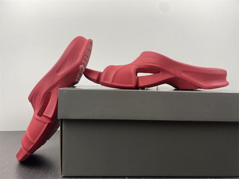 Ba*len*cia*ga mold slide sandal red