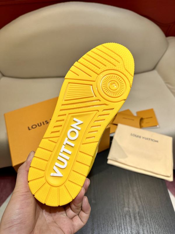 lwe sneaker
