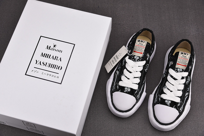 mmy sneaker 008