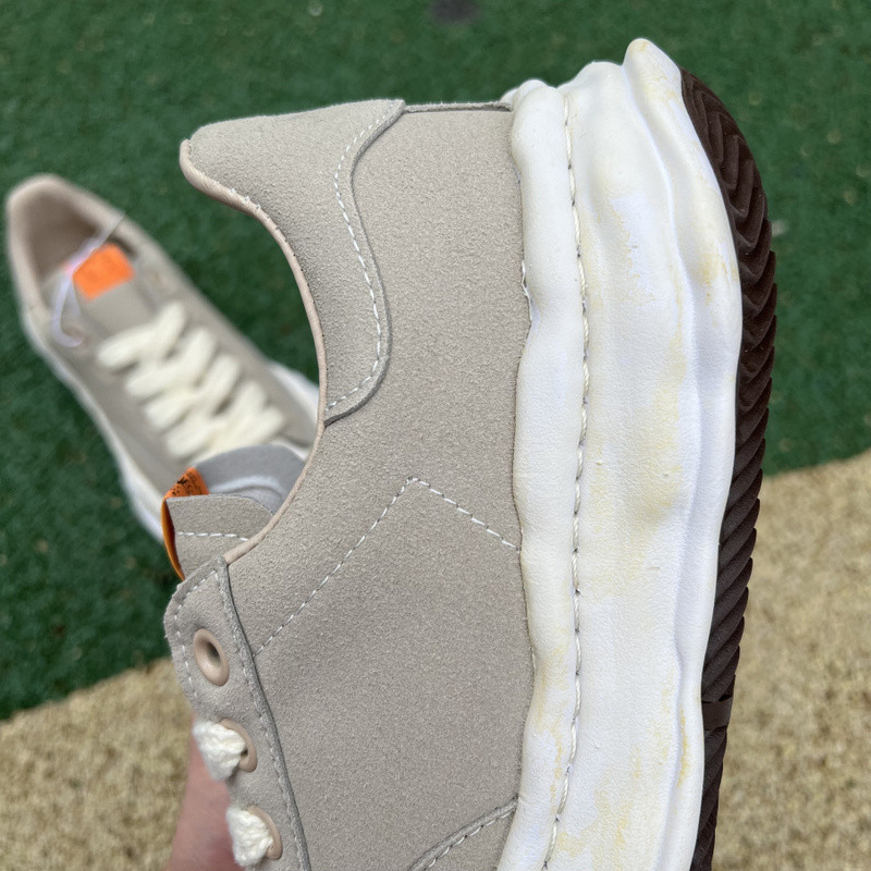 mmy sneaker 0068