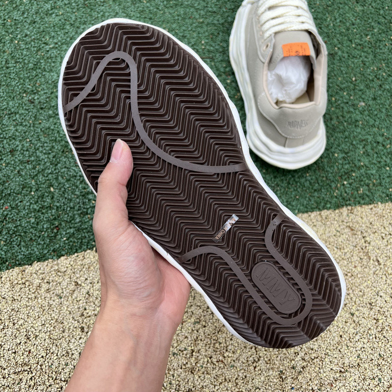 mmy sneaker 0068