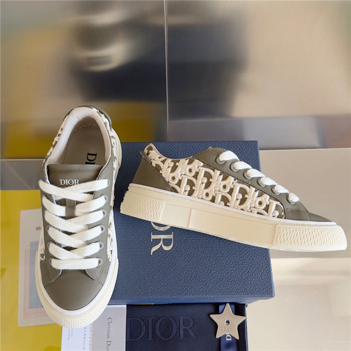 D*or b33 sneaker