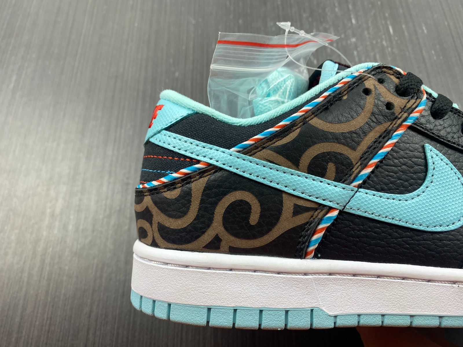nike dunk low barber shop black dh7614-001