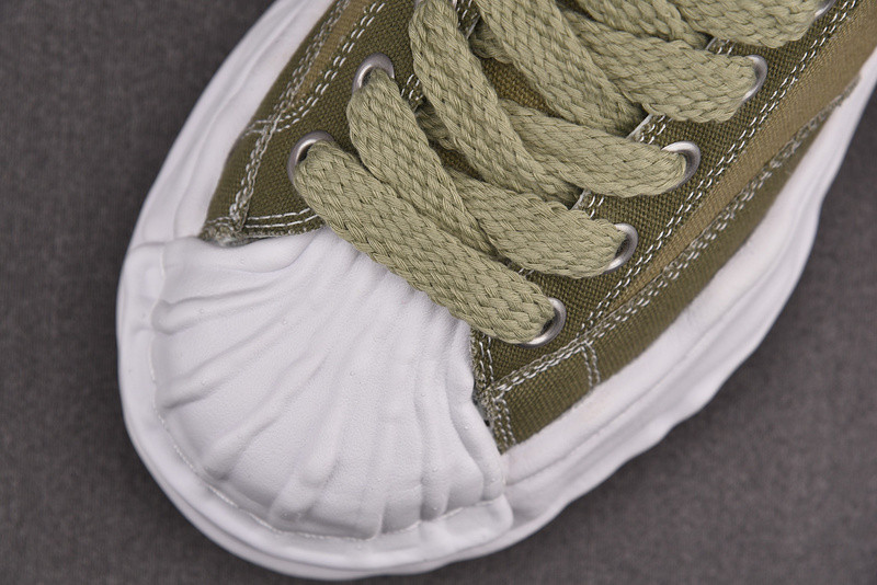 mmy sneaker 0010