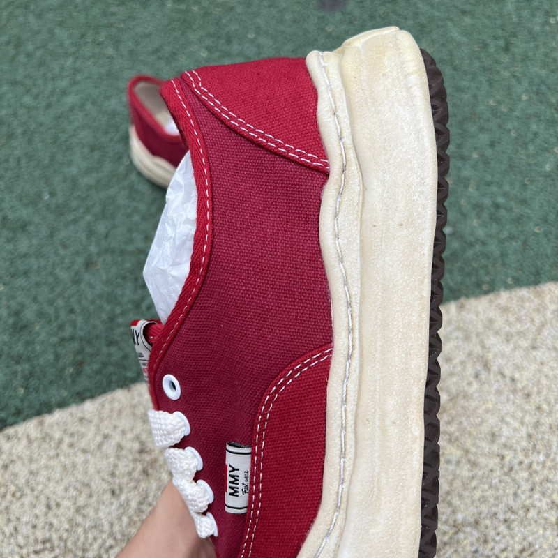mmy sneaker 0061