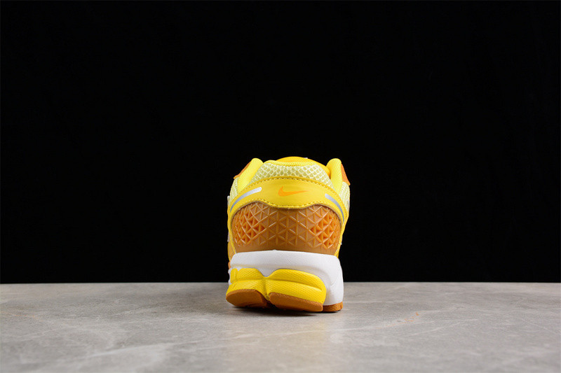 nike zoom vomero 5 yellow ochre fj4453-765