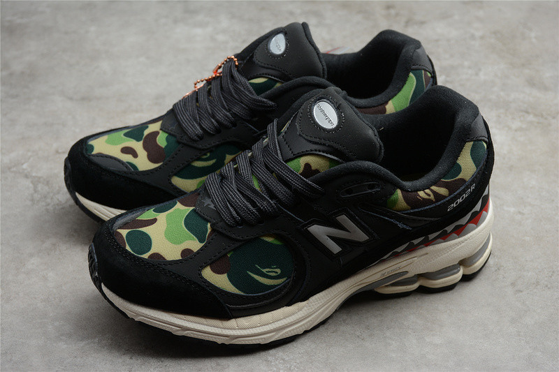 new balance 2002r bape black men