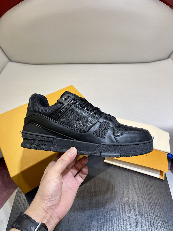 lwe sneaker