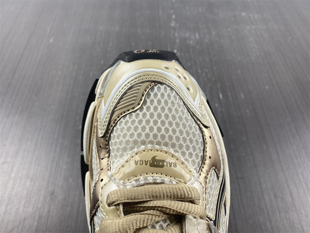 Ba*len*cia*ga runner sneaker