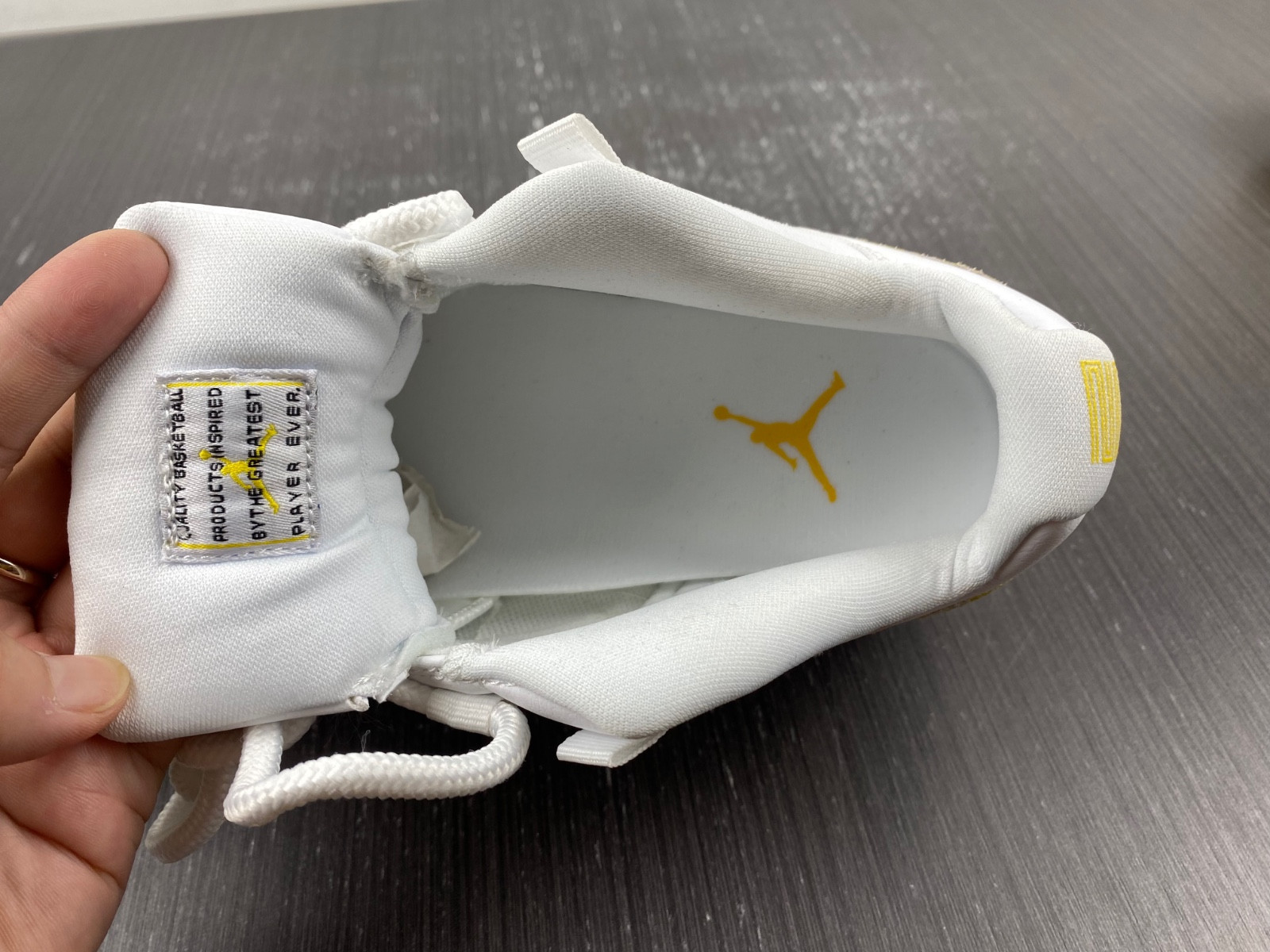 air jordan 11 low wmns “yellow snakeskin” ah7860-107