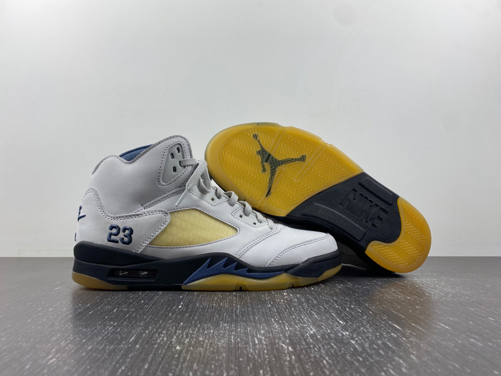 a ma maniere x air jordan 5 “diffused blue x aj5 fz5758-004