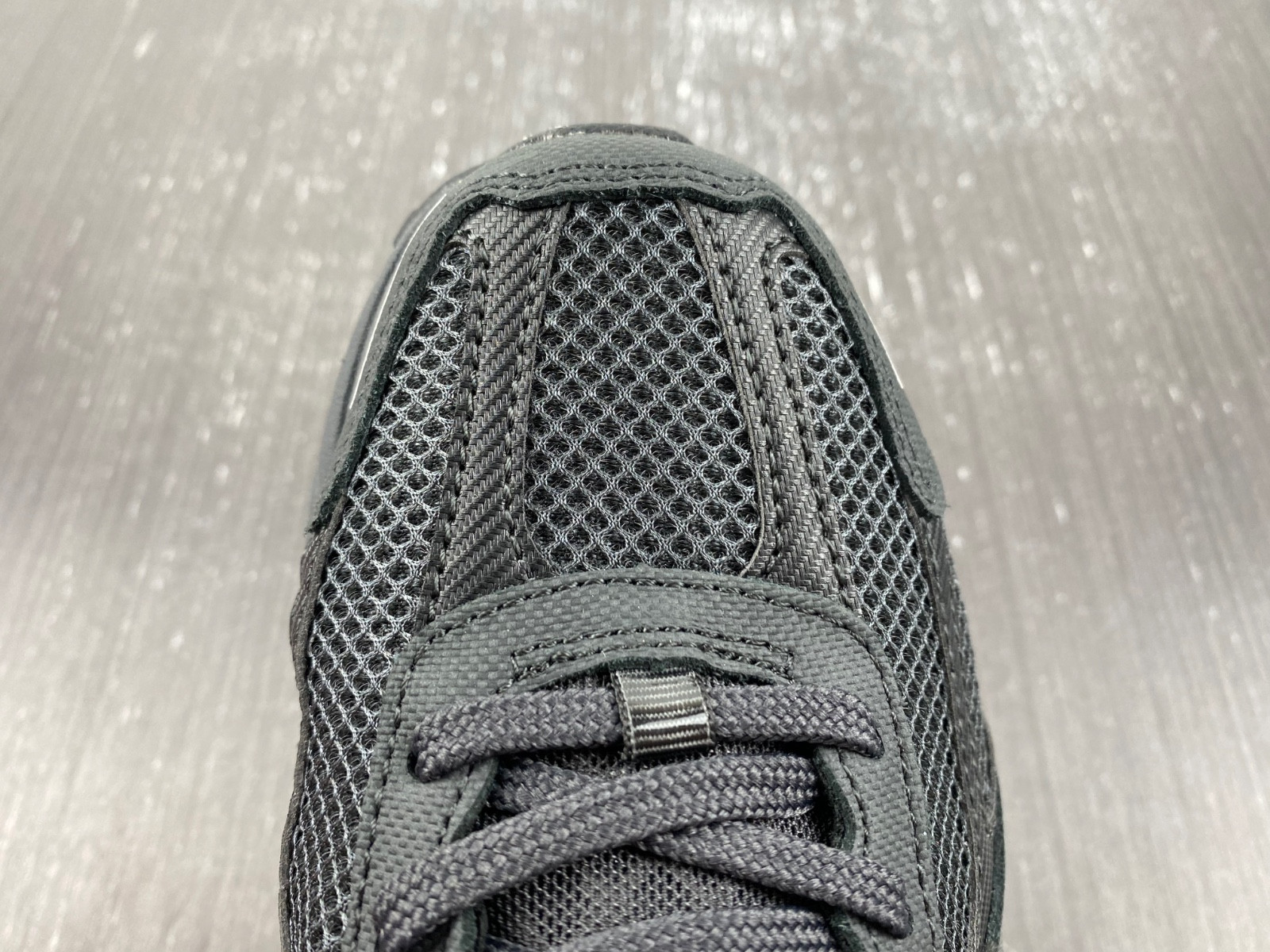 nike zoom vomero 5