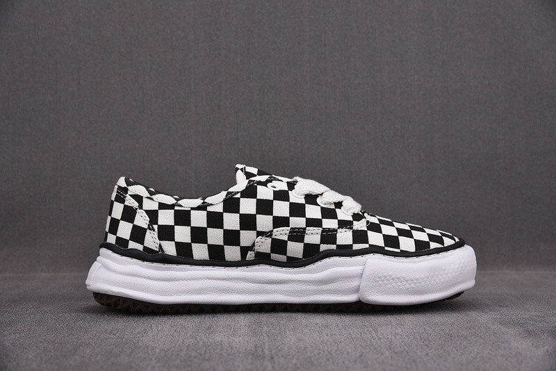 mmy sneaker 005