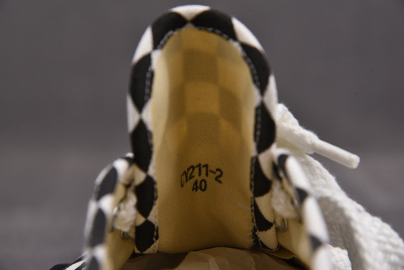mmy sneaker 005