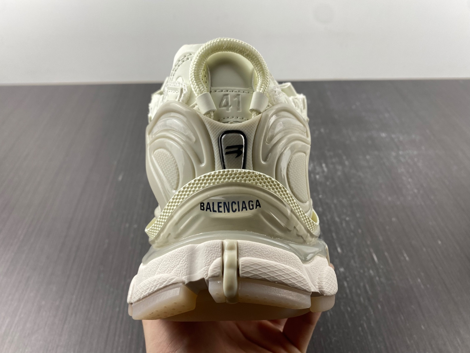 Ba*len*cia*ga runner sneaker