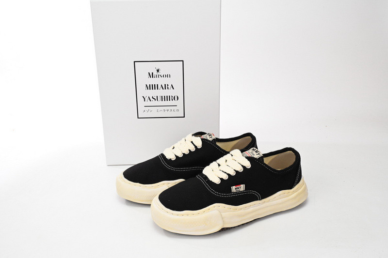 mmy sneaker 0046
