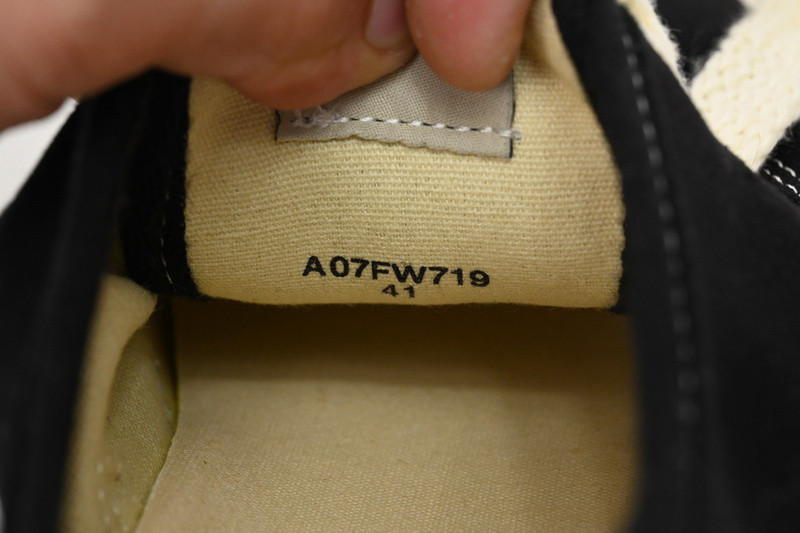 mmy sneaker 0046