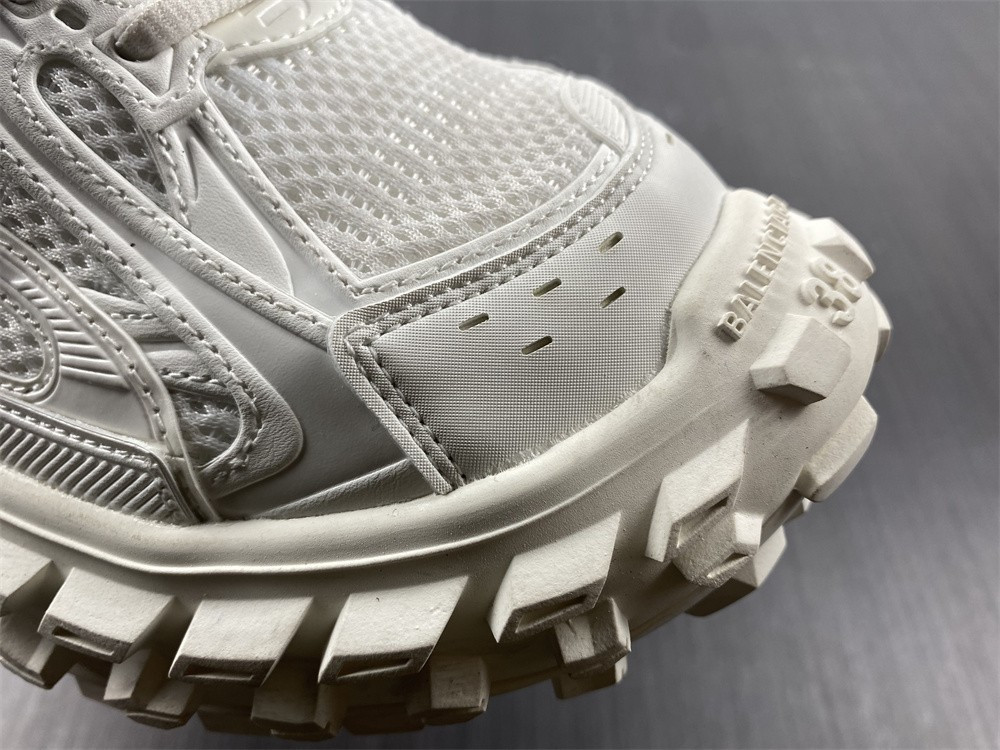 Ba*len*cia*ga defender sneaker