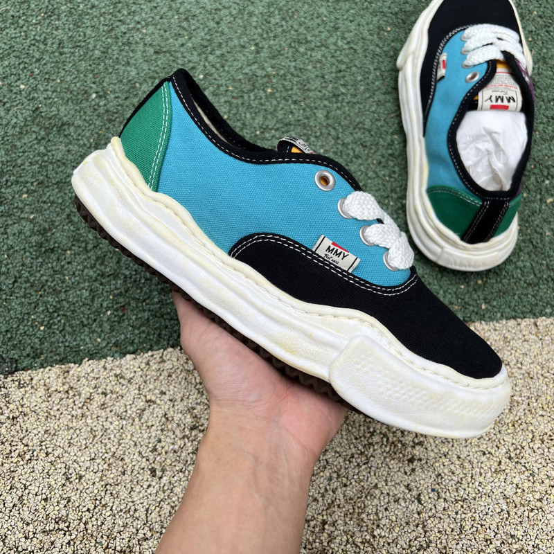 mmy sneaker 0058