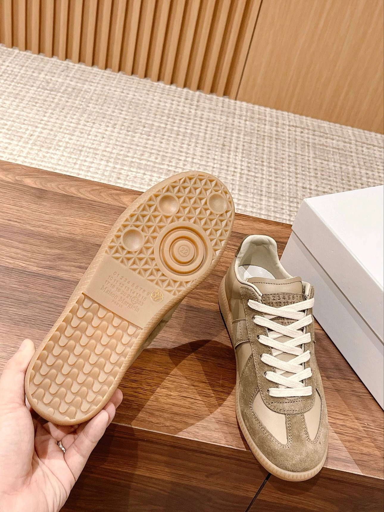 mm6 sneaker