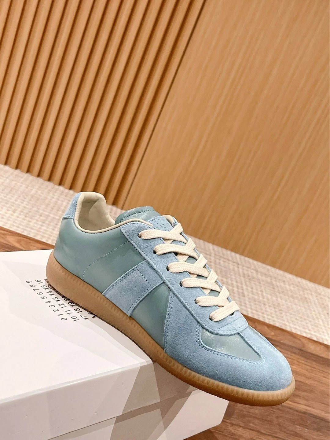 mm6 sneaker