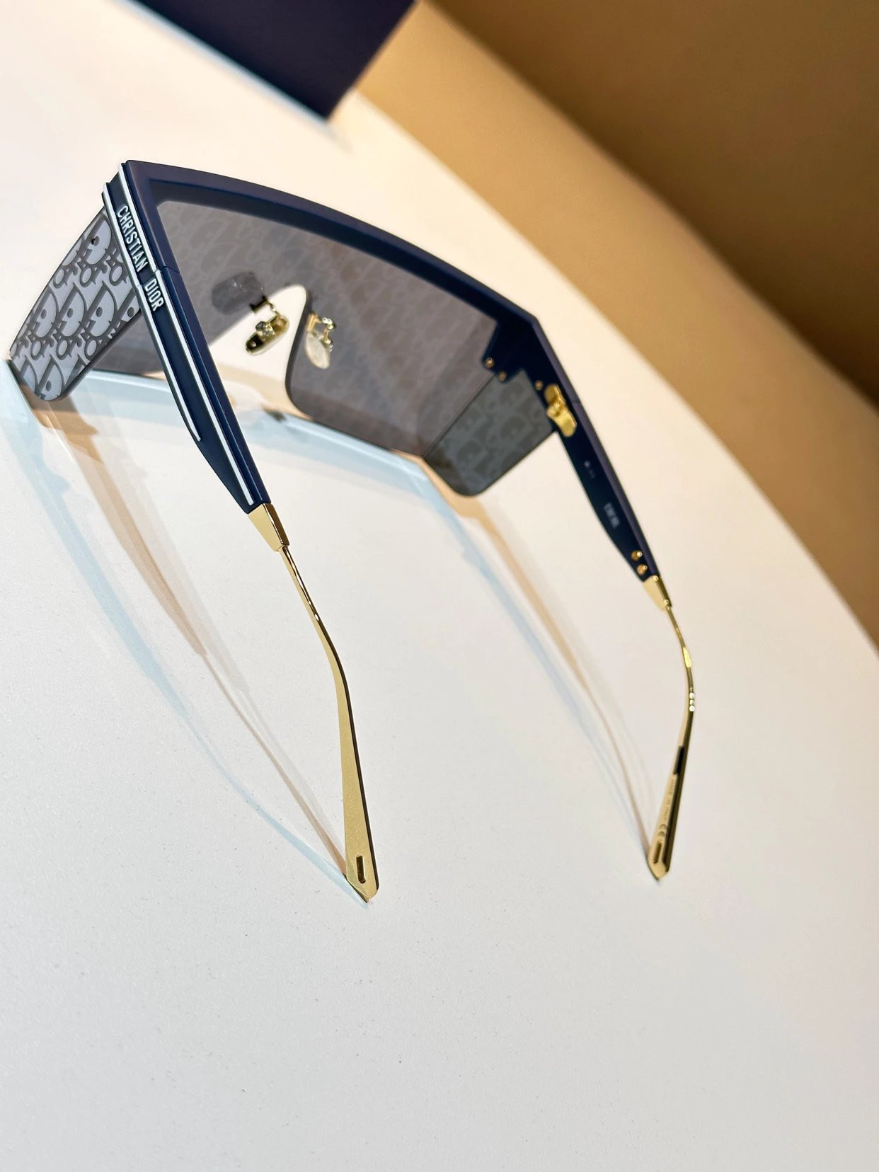 dio2 sunglasses