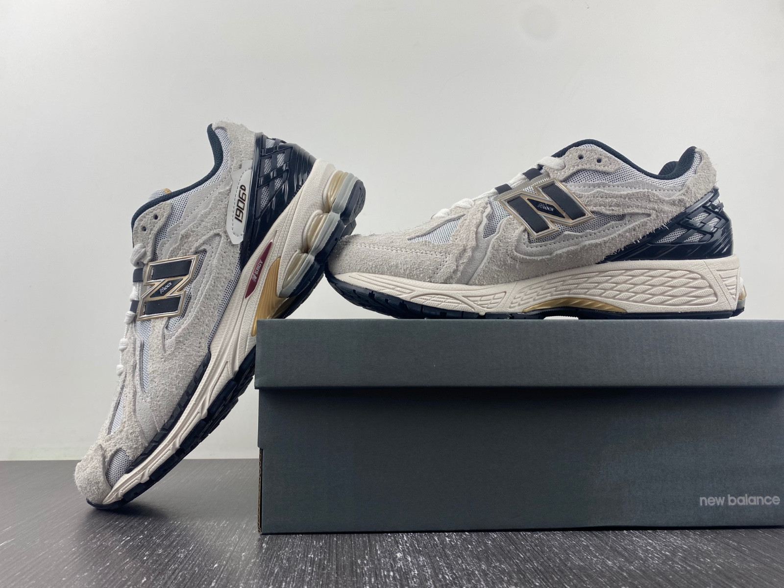 new balance 1906d protection pack reflection men