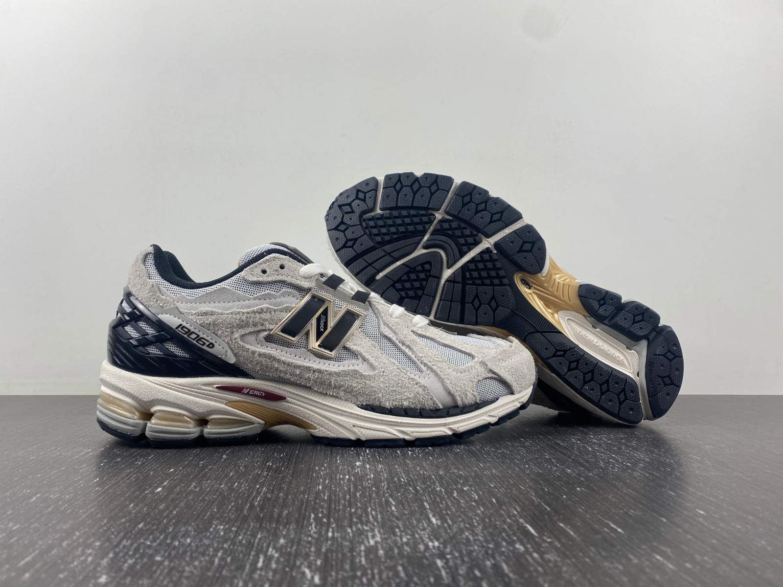 new balance 1906d protection pack reflection men
