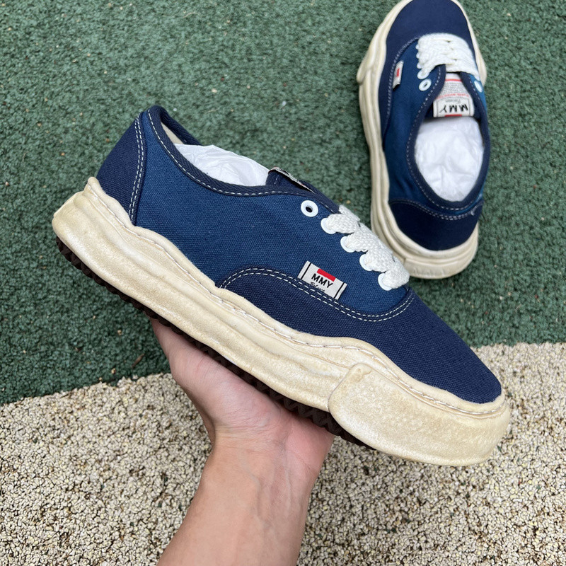 mmy sneaker 0060