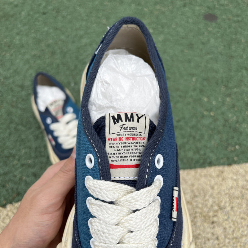 mmy sneaker 0060