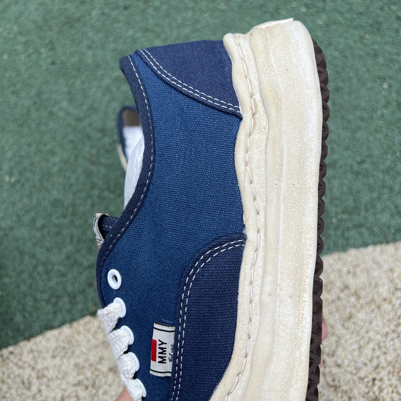 mmy sneaker 0060