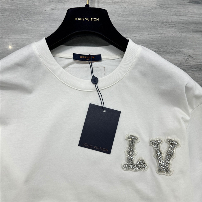 lwe t shirt