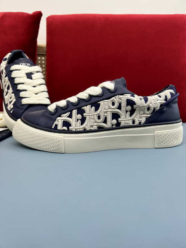 D*or b33 sneaker