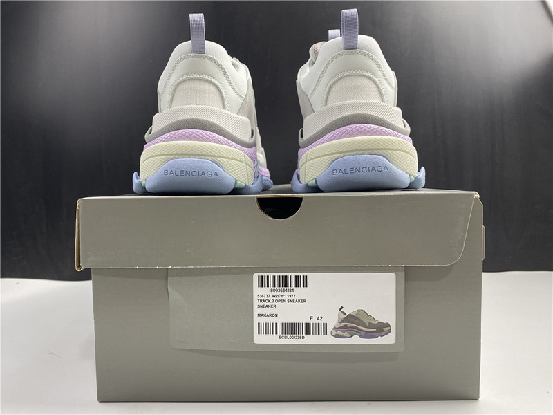 Ba*len*cia*ga triple s