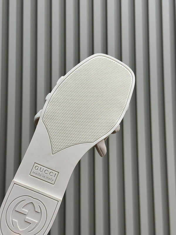 guci slides