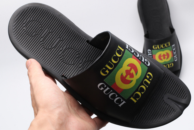 G*u*i slides all black with "G*u*i"