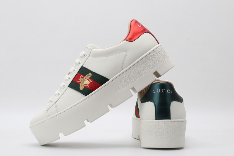 G*u*i sneaker