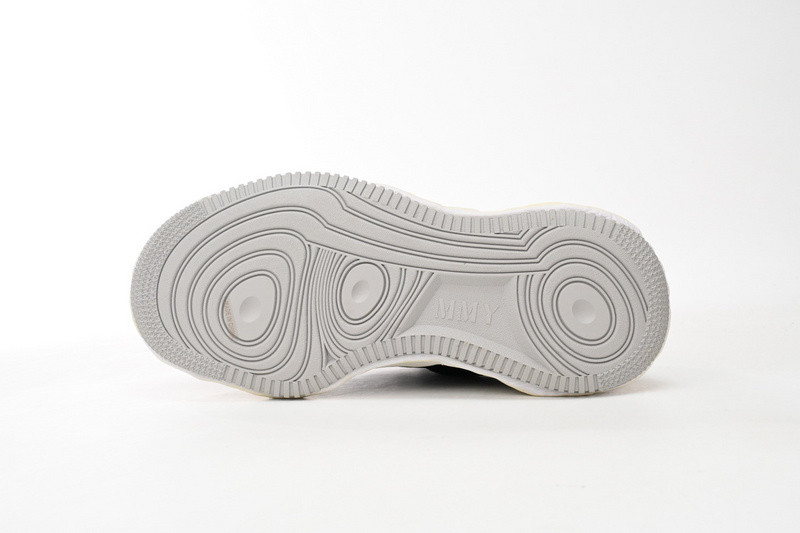mmy sneaker 0043