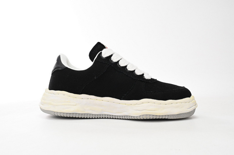 mmy sneaker 0043