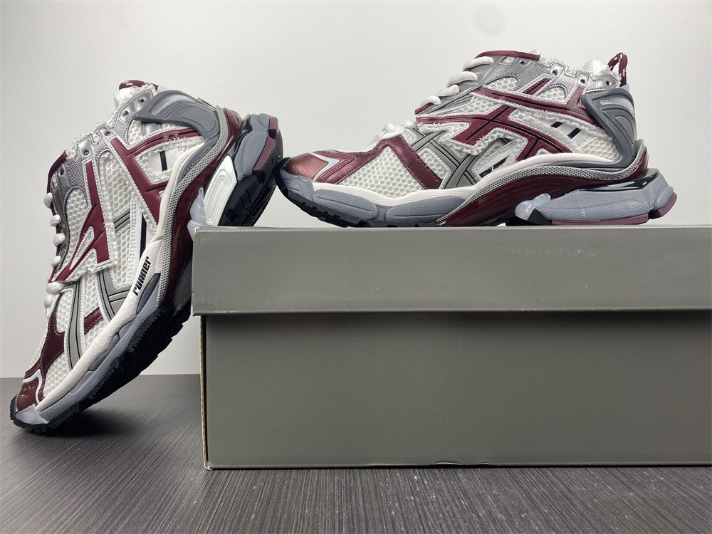 Ba*len*cia*ga runner sneaker 677403w3rb89069