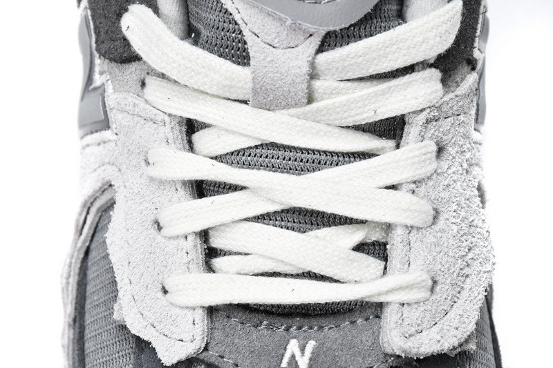 new balance 2002r protection pack rain cloud m2002rda