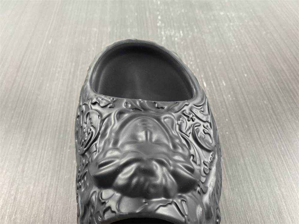 versece slipper