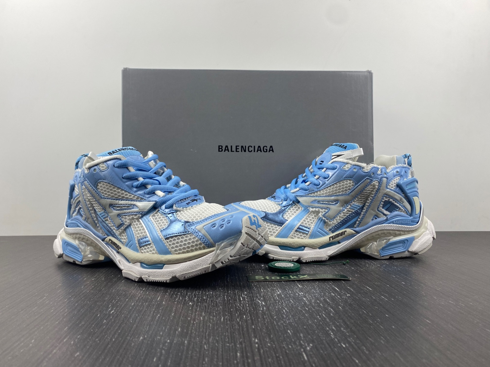 Ba*len*cia*ga runner sneaker