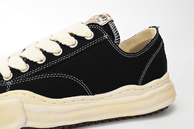 mmy sneaker 0029