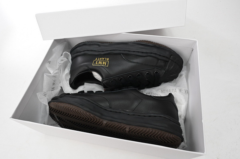 mmy sneaker 0032